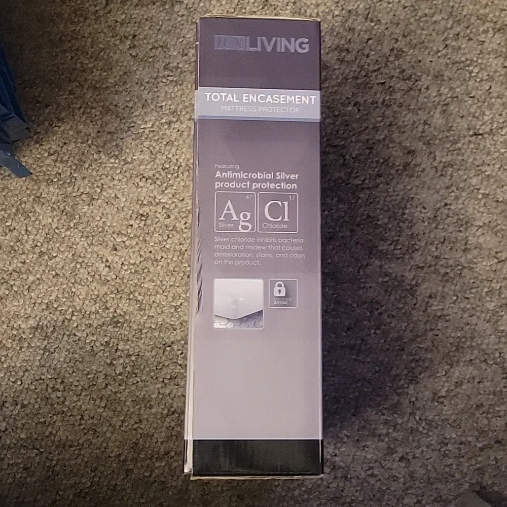 LuxLiving Total Encasement Mattress Protector Full Size